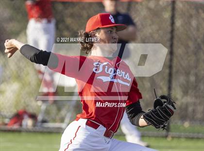 Thumbnail 1 in St. Henry @ Beechwood photogallery.