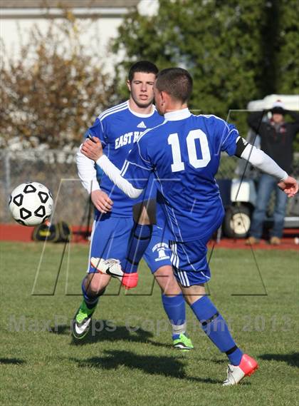 Thumbnail 2 in Cromwell vs East Hampton (CIAC Class S Quarterfinal) photogallery.