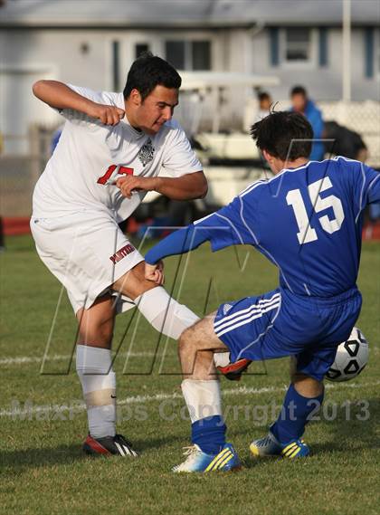 Thumbnail 2 in Cromwell vs East Hampton (CIAC Class S Quarterfinal) photogallery.