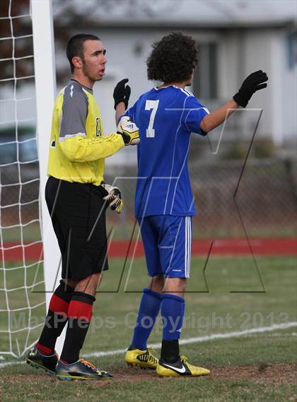 Thumbnail 3 in Cromwell vs East Hampton (CIAC Class S Quarterfinal) photogallery.