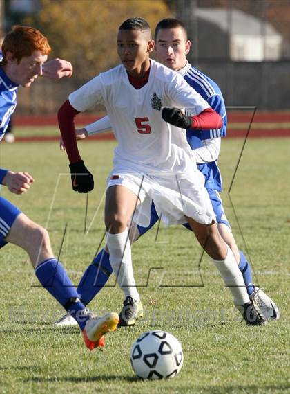 Thumbnail 2 in Cromwell vs East Hampton (CIAC Class S Quarterfinal) photogallery.
