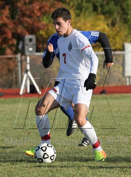 Thumbnail 3 in Cromwell vs East Hampton (CIAC Class S Quarterfinal) photogallery.
