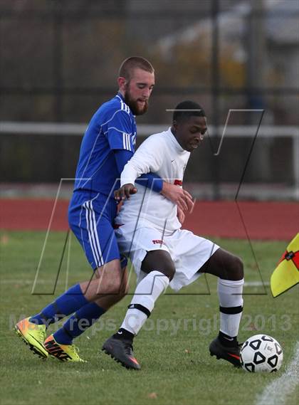 Thumbnail 3 in Cromwell vs East Hampton (CIAC Class S Quarterfinal) photogallery.