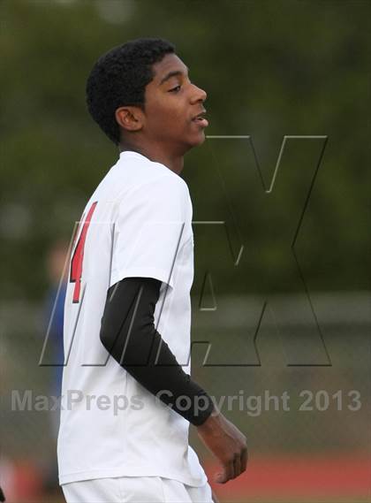 Thumbnail 2 in Cromwell vs East Hampton (CIAC Class S Quarterfinal) photogallery.