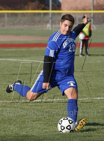 Thumbnail 1 in Cromwell vs East Hampton (CIAC Class S Quarterfinal) photogallery.