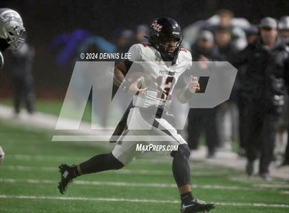 Thumbnail 3 in De La Salle vs. Pittsburg (CIF NCS Open Final) photogallery.