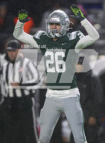 Thumbnail 3 in De La Salle vs. Pittsburg (CIF NCS Open Final) photogallery.