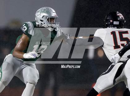 Thumbnail 2 in De La Salle vs. Pittsburg (CIF NCS Open Final) photogallery.