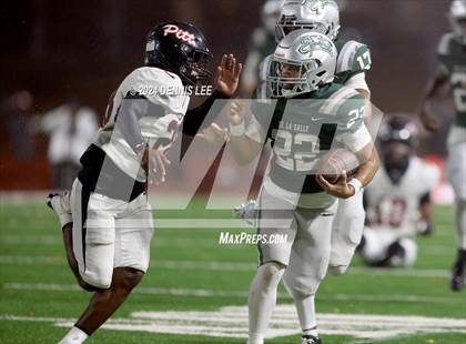 Thumbnail 2 in De La Salle vs. Pittsburg (CIF NCS Open Final) photogallery.