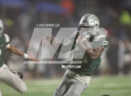 Thumbnail 3 in De La Salle vs. Pittsburg (CIF NCS Open Final) photogallery.