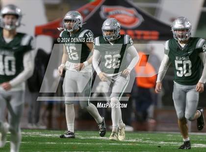Thumbnail 3 in De La Salle vs. Pittsburg (CIF NCS Open Final) photogallery.