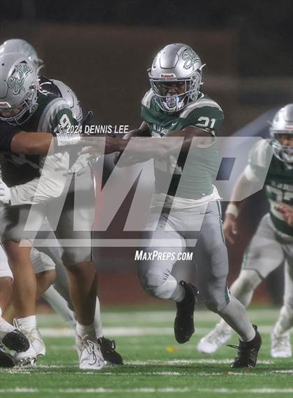 Thumbnail 1 in De La Salle vs. Pittsburg (CIF NCS Open Final) photogallery.