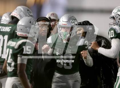 Thumbnail 1 in De La Salle vs. Pittsburg (CIF NCS Open Final) photogallery.