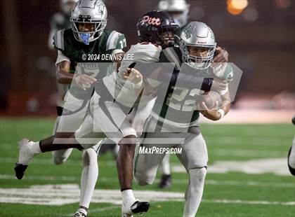 Thumbnail 1 in De La Salle vs. Pittsburg (CIF NCS Open Final) photogallery.