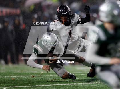 Thumbnail 2 in De La Salle vs. Pittsburg (CIF NCS Open Final) photogallery.