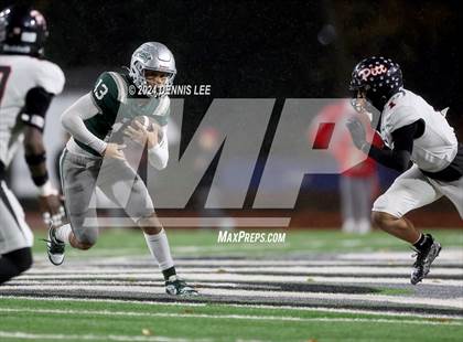 Thumbnail 3 in De La Salle vs. Pittsburg (CIF NCS Open Final) photogallery.