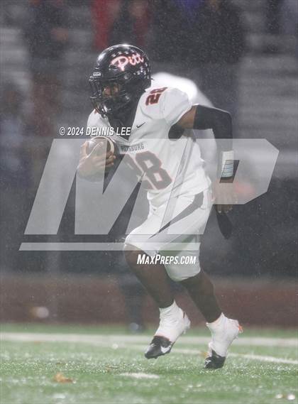 Thumbnail 2 in De La Salle vs. Pittsburg (CIF NCS Open Final) photogallery.