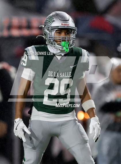 Thumbnail 1 in De La Salle vs. Pittsburg (CIF NCS Open Final) photogallery.