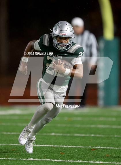 Thumbnail 3 in De La Salle vs. Pittsburg (CIF NCS Open Final) photogallery.