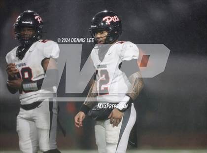 Thumbnail 3 in De La Salle vs. Pittsburg (CIF NCS Open Final) photogallery.