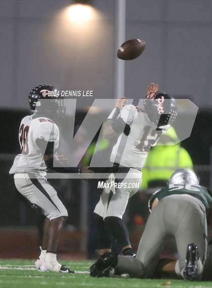Thumbnail 3 in De La Salle vs. Pittsburg (CIF NCS Open Final) photogallery.