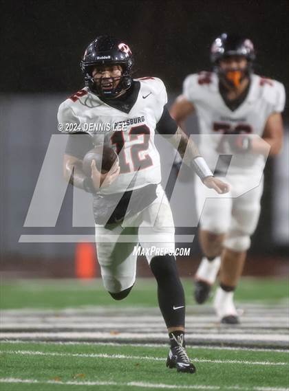 Thumbnail 2 in De La Salle vs. Pittsburg (CIF NCS Open Final) photogallery.