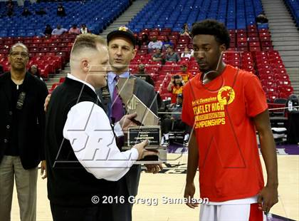 Thumbnail 2 in Berkeley vs Crespi (CIF State D1 Final) photogallery.
