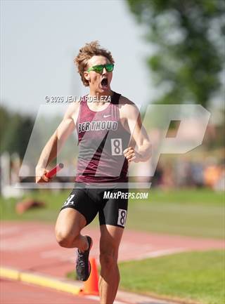 CHSAA 3A Final (4x800 Meter Relay)