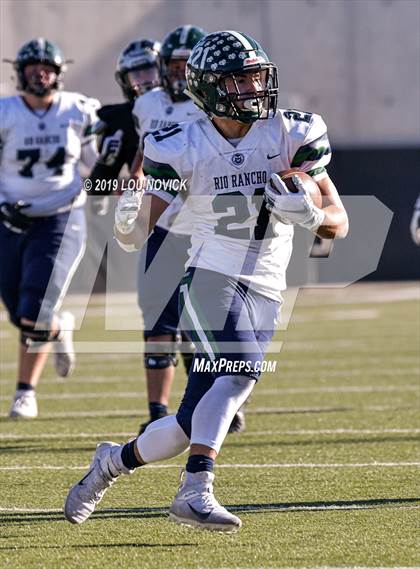 Thumbnail 2 in Rio Rancho @ Volcano Vista (NMAA 6A Semifinal) photogallery.