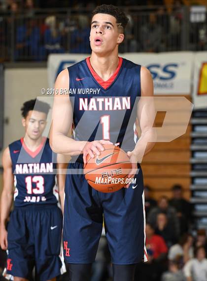 Thumbnail 2 in Nathan Hale vs. Garfield (Les Schwab Invitational) photogallery.