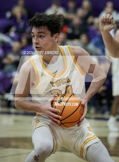 Thumbnail 3 in The Woodlands Christian Academy vs Collinsville (Prairie Farms Holiday Classic) photogallery.