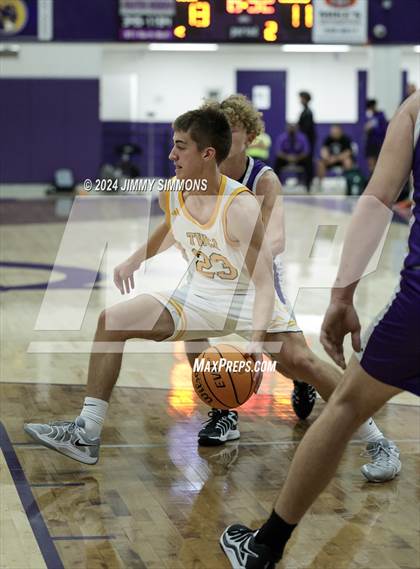 Thumbnail 2 in The Woodlands Christian Academy vs Collinsville (Prairie Farms Holiday Classic) photogallery.