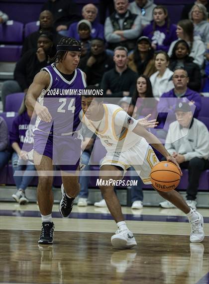 Thumbnail 1 in The Woodlands Christian Academy vs Collinsville (Prairie Farms Holiday Classic) photogallery.