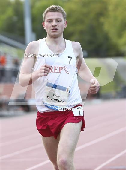 Thumbnail 1 in 50th Annual Loucks Games (Men's 3200 Meter Run) photogallery.