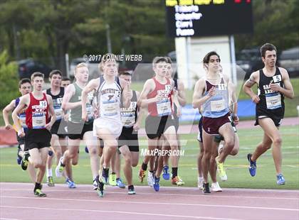 Thumbnail 1 in 50th Annual Loucks Games (Men's 3200 Meter Run) photogallery.