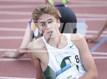 Thumbnail 1 in 50th Annual Loucks Games (Men's 3200 Meter Run) photogallery.