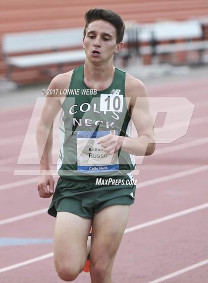 Thumbnail 1 in 50th Annual Loucks Games (Men's 3200 Meter Run) photogallery.