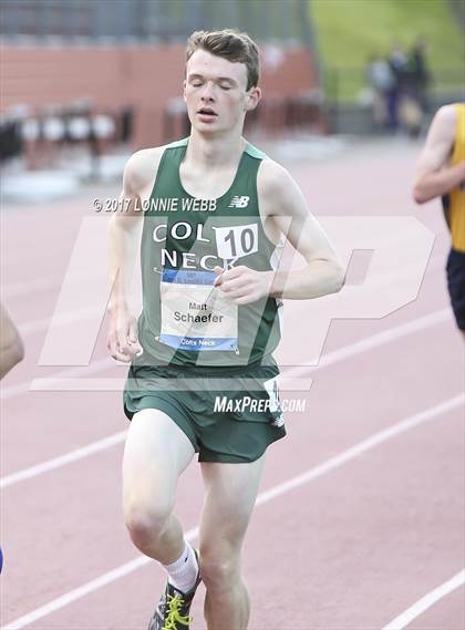 Thumbnail 2 in 50th Annual Loucks Games (Men's 3200 Meter Run) photogallery.