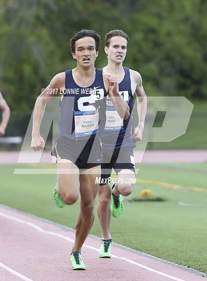 Thumbnail 3 in 50th Annual Loucks Games (Men's 3200 Meter Run) photogallery.