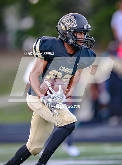 Thumbnail 3 in Conroe vs Grand Oaks photogallery.