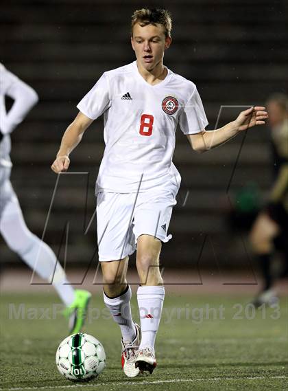 Thumbnail 2 in Smoky Hill vs. Fort Collins (CHSAA 5A 2nd Round Playoff) photogallery.