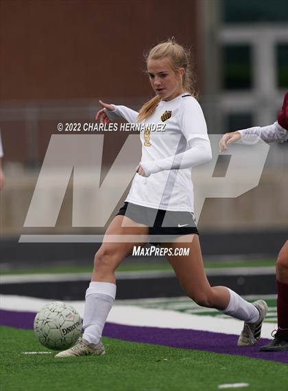 Thumbnail 2 in Cinco Ranch vs. Klein Oak (College Station Classic) photogallery.