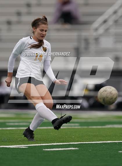 Thumbnail 1 in Cinco Ranch vs. Klein Oak (College Station Classic) photogallery.