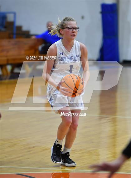 Thumbnail 1 in Cave Springs @ Braggs photogallery.