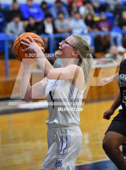 Thumbnail 2 in Cave Springs @ Braggs photogallery.