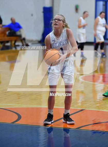 Thumbnail 1 in Cave Springs @ Braggs photogallery.