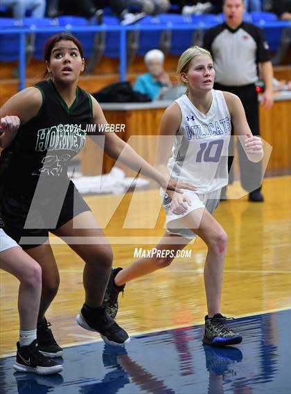 Thumbnail 1 in Cave Springs @ Braggs photogallery.