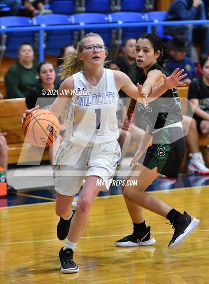 Thumbnail 3 in Cave Springs @ Braggs photogallery.