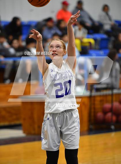 Thumbnail 1 in Cave Springs @ Braggs photogallery.