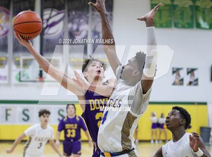 Thumbnail 1 in Live Oak vs Doyle (Livingston Parish Tournament) photogallery.
